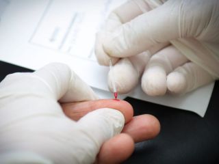 Detección y prevención: Testeos de VIH en Urquiza este viernes